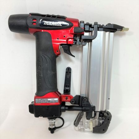  MAKITA マキタ 15~55mm 高圧仕上釘打機 ケース付 AF551H
