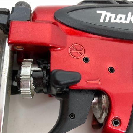  MAKITA マキタ 15~55mm 高圧仕上釘打機 ケース付 AF551H