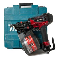 ** MAKITA マキタ 90ｍｍ　高圧エア釘打機 AN931H レッド Cランク