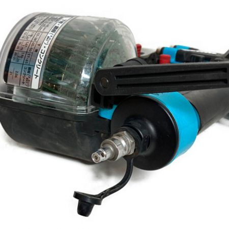  MAKITA マキタ 65ｍｍ 高圧エア釘打ち機 エアダスタ付 AN636HM ブルー
