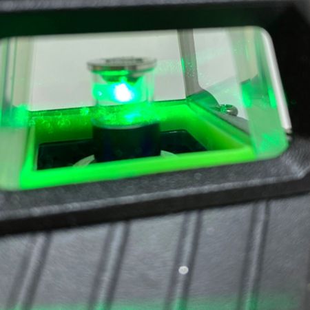  BOSCH ボッシュ グリーンレーザー墨出し器 社外製三脚・純正ソフトケース付、受光器なし　12ライン GLL3-60XG PROFESSIONAL ブラック×ブルー