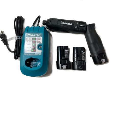  MAKITA マキタ 7.2V  充電式ペンインパクトドライバ  （バッテリ3個・充電器・ケース付） TD021D ブラック