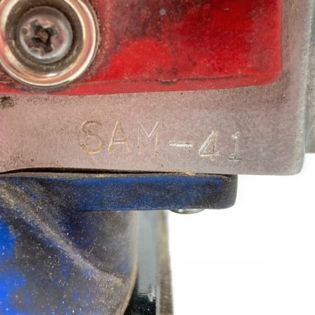  空研 オービタルサンダー パッドシュー・メタル破損有 SAM-41 レッド