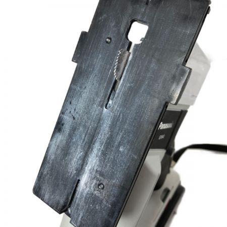  Panasonic パナソニック 14.4V 充電角穴カッター （バッテリ2個・充電器・ケース付） EZ4543 ライトグレー