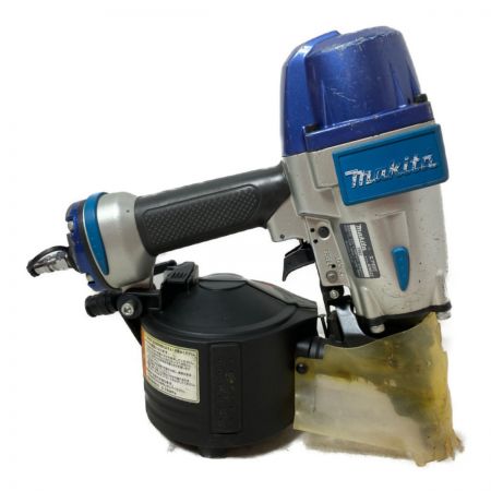  MAKITA マキタ 65mm 常圧ロール釘打ち機 （ケース付） AN622 ブルー