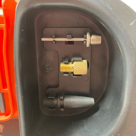  BLACK+DECKER ブラックアンドデッカー 18V 電動マルチ空気入れ （バッテリー・充電器なし） BDCINF18B オレンジ