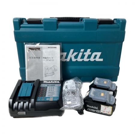  MAKITA マキタ 18V 充電式タッカ　13～25ｍｍ　バッテリ2個・充電器・ケース付 ST421D ブルー Bランク