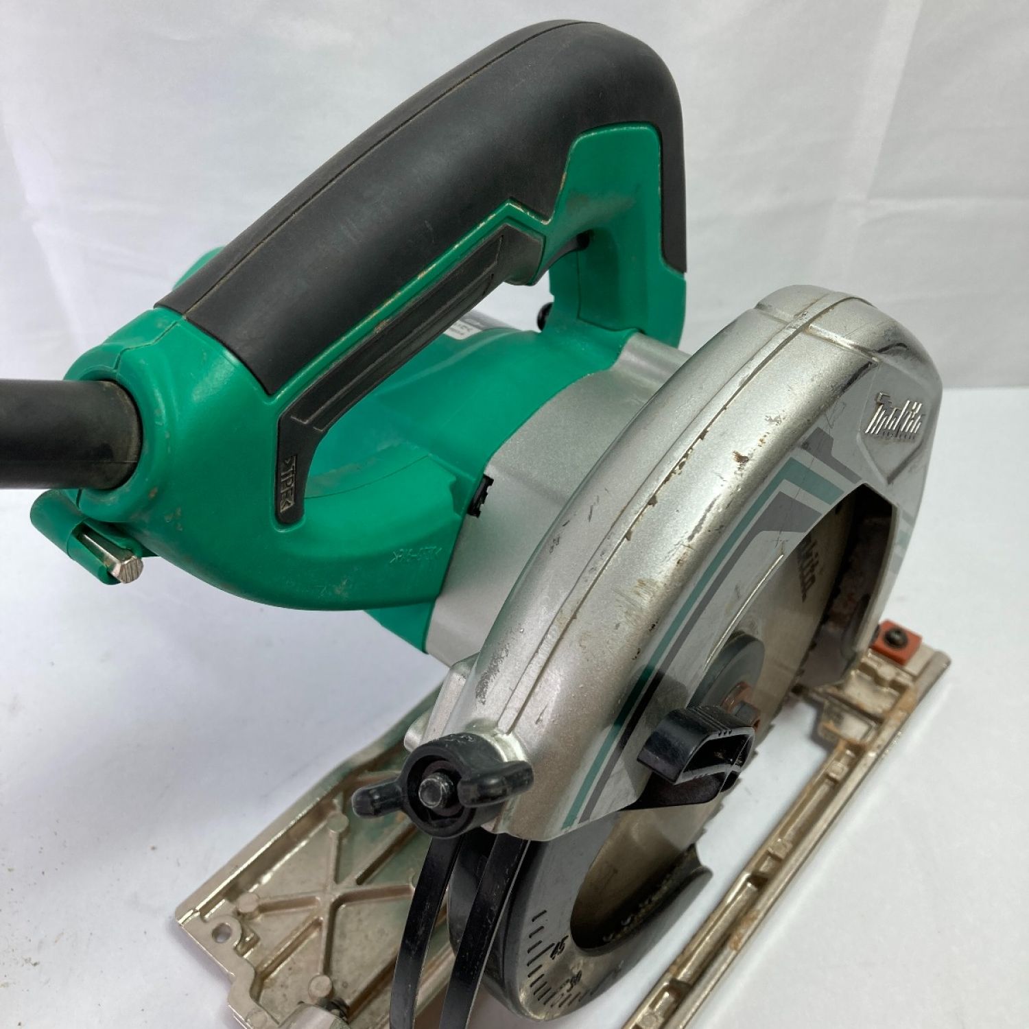 中古】 MAKITA マキタ 165mm 電動丸ノコ ブレーキ付 本体のみ (2) M565