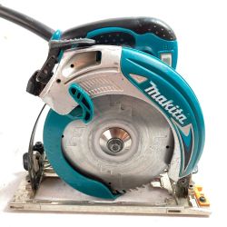 ＊＊ MAKITA マキタ 165mm 電動丸ノコ ブレーキ付 本体のみ 5637BA ブルー Cランク