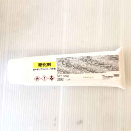  メグロ化学 インレットカーボンファイバーパテ 2.5kg 専用硬化剤付