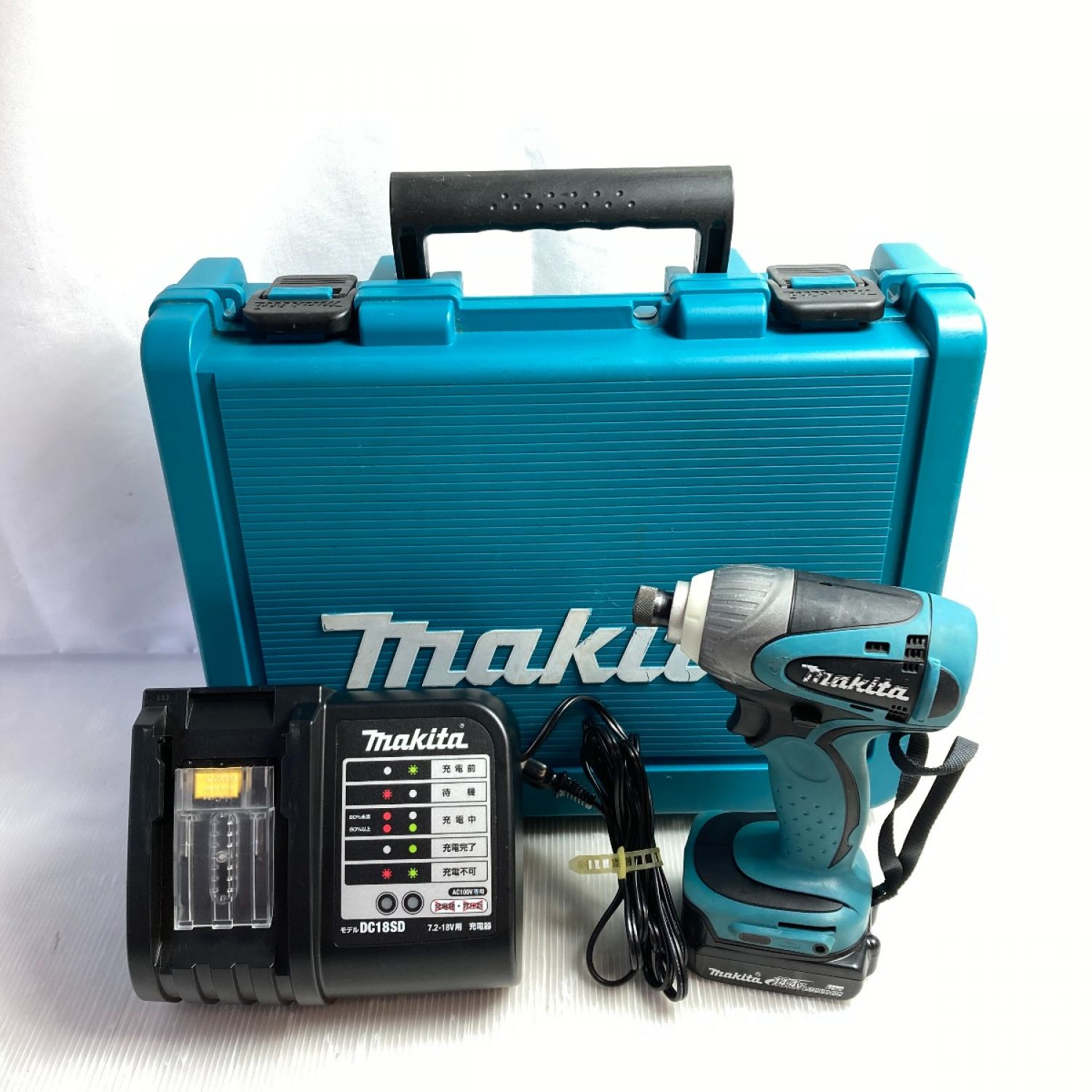 MAKITA マキタ 14.4V 充電式インパクトドライバ (バッテリ1個・充電器・ケース付） TD135D ブルー Cランク