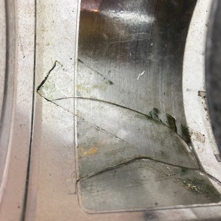  MAKITA マキタ 90mm 高圧エア釘打ち機 本体のみ ※マガジンキャップ割れあり AN935H ブルー