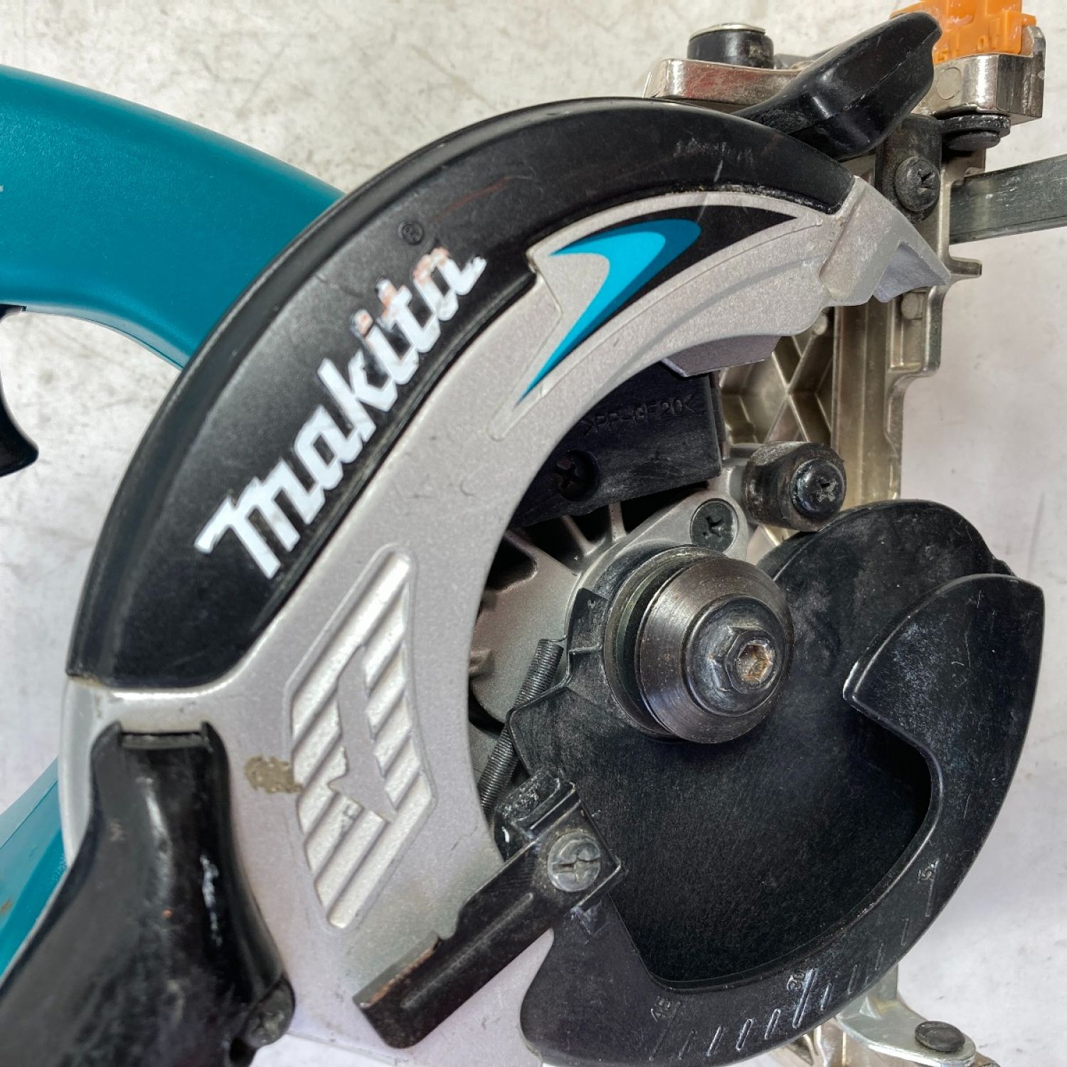 中古】 MAKITA マキタ 14.4V 125mm 充電式丸ノコ 本体のみ ※バッテリ