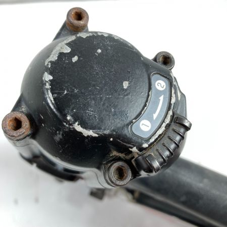  MAKITA マキタ 32mm 高圧エアビス打ち機 ケース付 AR320HR レッド