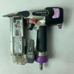 HITACHI 日立 工具 エアツール エアタッカ N3804F カーキ - 中古工具