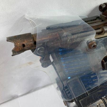  HITACHI 日立 90mm 高圧ロール釘打ち機 ケース付 NV90HMC シルバー