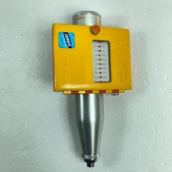 ＊＊ Proceq プロセク シュミットハンマー 本体のみ (1) ※未校正 NR-10 オレンジ Cランク