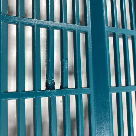  MAKITA マキタ 2電源式冷温庫 本体のみ 排気口割れあり 本体のみ ※ACアダプター・バッテリ・充電器なし CW180D