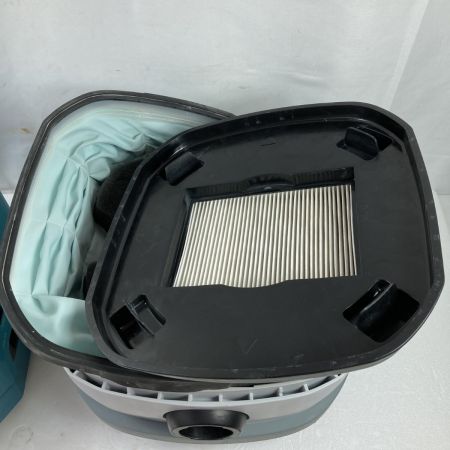  MAKITA マキタ 集じん機(粉じん専用) 8L 連動コンセント付 ※ホース付 VC0830 ブルー