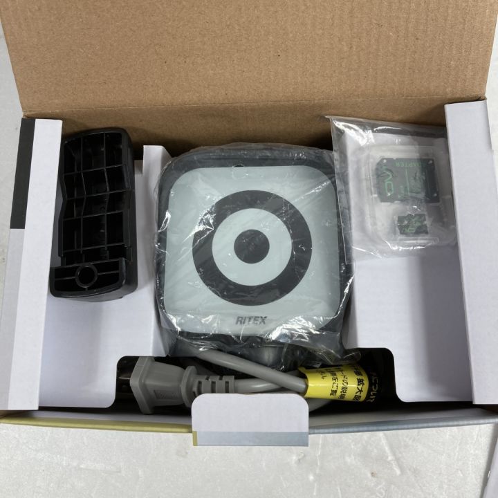 新品】ムサシ RITEX LEDセンサーライト 防犯カメラ C-AC8160 C-AC8160