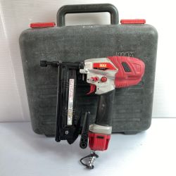 ＊＊ MAX マックス 肩幅4ｍｍ/足長19~38mm 常圧エアネイラ ケース付  TA-238F2 レッド Cランク