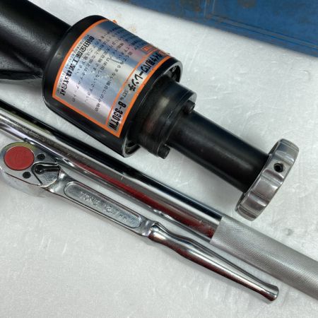  TONE トネ 大型バス・トラック用 タイヤ用パワーレンチ 差込角25.4mm ケース入り ※欠品あり 8-330TW シルバー