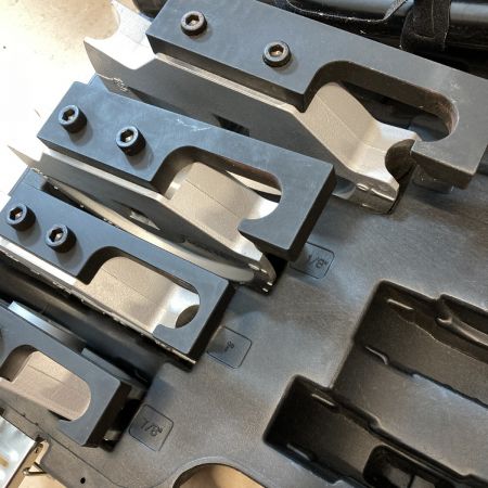  アサダ 銅管工具 電動ベンダ 32 (シュー・三脚・ケース付属) CT-130 シルバー