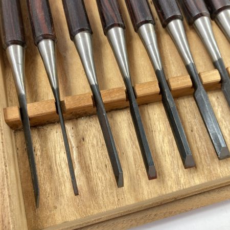  徳弘 鑿 ノミ  紫丹柄入 別誂四ッ裏「徳弘組追入」三代目佐太郎作 15本組 桐箱入り ブラウン