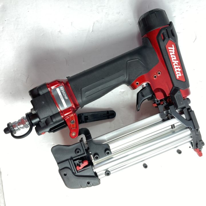 MAKITA マキタ 15~50mm 高圧ピンタッカ ケース付 AF502HP レッド 