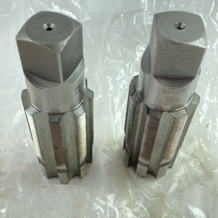  HOZAN ハンガータップ 左右SET BC1.37×24 C-402