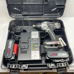 Panasonic パナソニック インパクトドライバ EZ7458 ブラック 充電器・充電池2個・ケース付 14.4v 不明 キズ・ヨゴレ有 Cランク