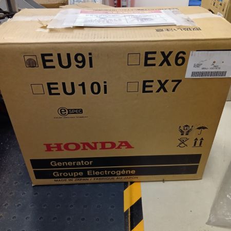 HONDA ホンダ EU9i レッド 大型機械 インバーター発電機　取説・外箱 900VA EBAJ-1001478