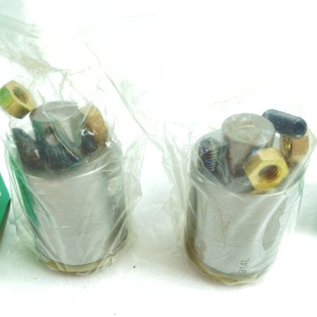  IKURA SEIKI CO.,LTD. 育良精機 ミニパンチャー替刃 L型ポンチ&ダイス Bタイプ 14/15 ２個セット IS-20MP シルバー