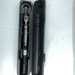 ＊＊ KTC ケーティーシー プレセット型トルクレンチ 10-50Nm 差込角9.5mm ※校正歴不明 CMPA052 ブラック Bランク