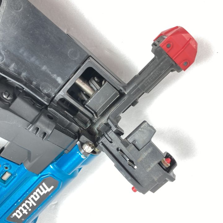 MAKITA マキタ 25~41mm 高圧エアビス打ち機 ケース付 AR412HR ブルー 