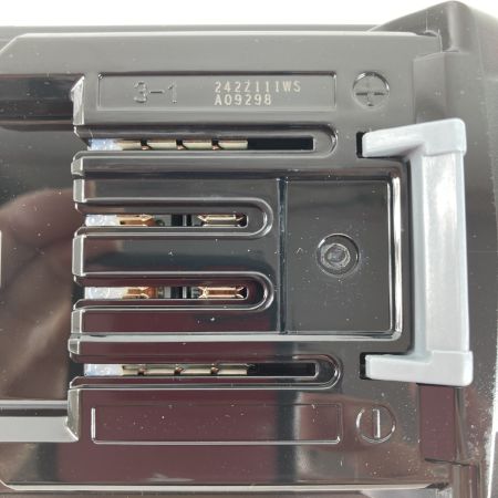  MAKITA マキタ 40Vmax/4.0Ah 純正バッテリ BL4040 & 急速充電器 DC40RA セット (2)