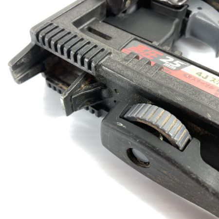  MAX マックス 13~25mm 高圧エアタッカ 本体のみ HA-25/4J レッド×ブラック