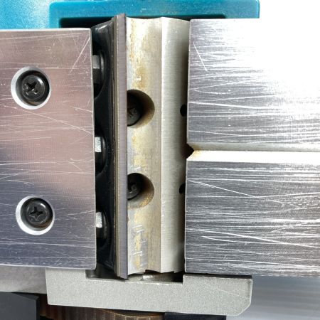  MAKITA マキタ 82mm 100v 電動カンナ 1900BA ブルー