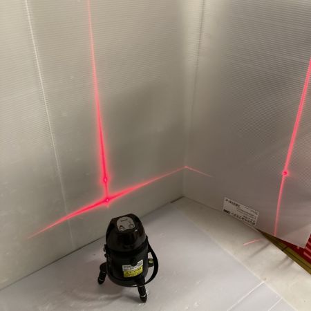  MAKITA マキタ レーザー墨出し器 おおがね・通り芯+ろく 受光器・ケース付 ※校正歴不明 SK308PH ブラック