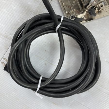  MAKITA マキタ  コード式 147mm 電子マルノコ 本体のみ 5332C ホワイト