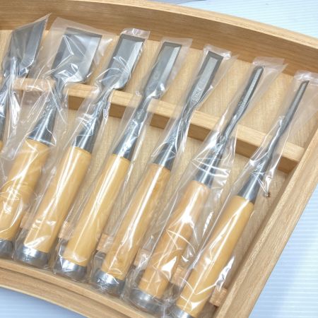   のみ 鑿「菊弘丸」金象眼龍彫入 越後國三条住人 永桶昭三/扇田重勝作 15本組 桐箱入り