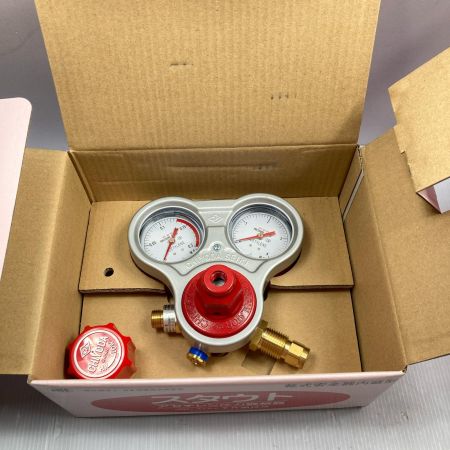 CHIYODA アセチレン圧力調整器 乾式安全器内蔵型 未使用品(１)