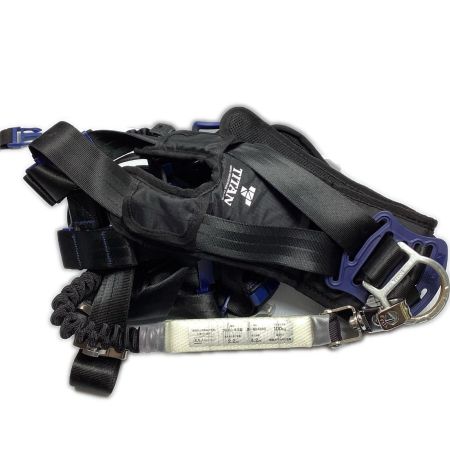  TITAN Mサイズ 墜落制止用器具 フルハーネス (1) PAHN-10A-BL-M ブラック