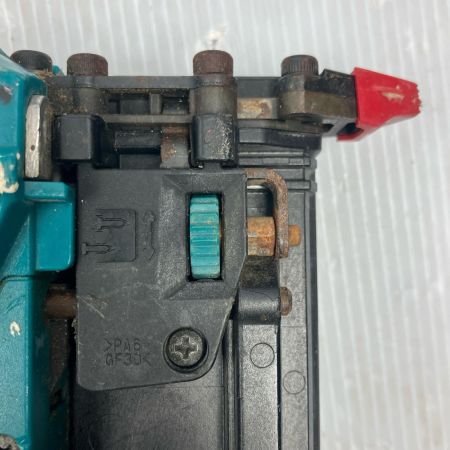 MAKITA マキタ 18V 35mm 充電式面木釘打機 FN350D ブルー