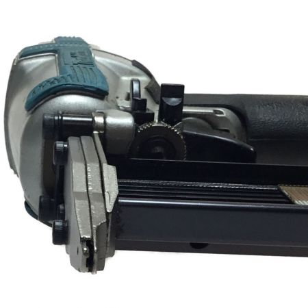  MAKITA マキタ エア釘打ち 常圧 50mm ケース付 AF502 グリーン