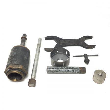  大肯精密 穿孔機 程度C 付属品完備 コード式 ガス用 密閉型 MD-117 ブルー