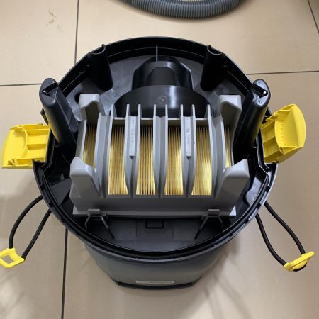 KARCHER ケルヒャー コードレス式　集じん機 NT22/1ApBp