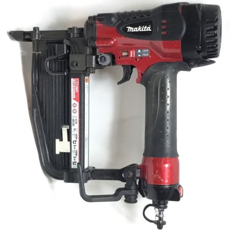  MAKITA マキタ 高圧フロアタッカ 32～50ｍｍ 高圧 ケース付 AT1150HA レッド