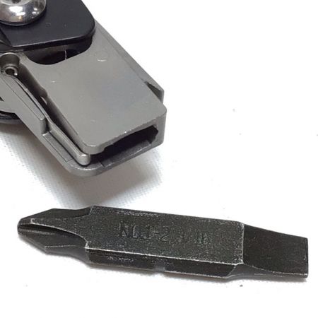  LEATHERMAN マルチツール 程度B 使用感有 SIGNAL