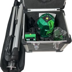 ЗЗ TAKAGI グリーンレーザー レーザー墨出し器 受光器 三脚 ACアダプタ ケース付 TGL-3PN グリーン Bランク